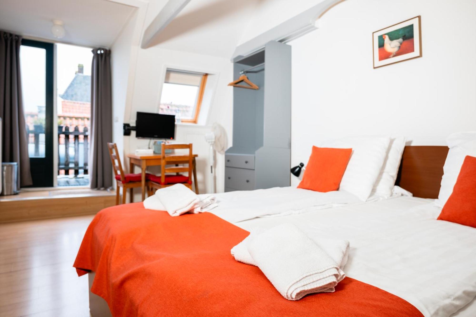 Hotel - Cafe De Harmonie Edam Bagian luar foto